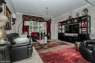 Building Photo - 8531 Violeta St