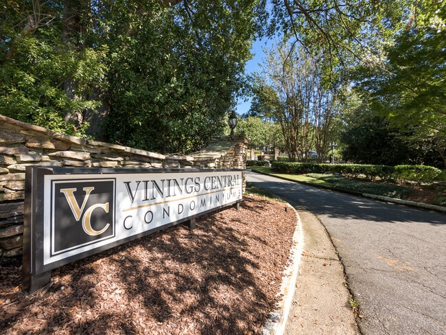 Building Photo - Vinings Condo Now Available!
