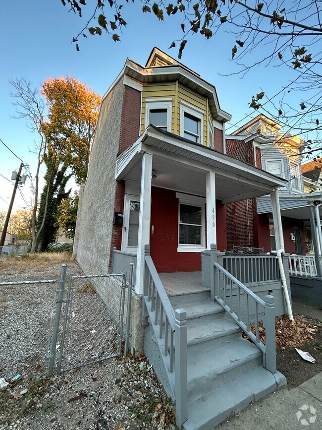 Building Photo - 490 Stuyvesant Ave