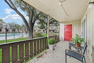 Building Photo - 5005 Georgi Ln