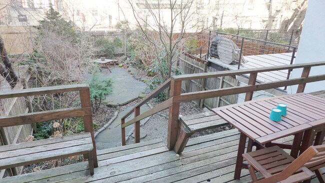 Foto del edificio - 279 Warren St