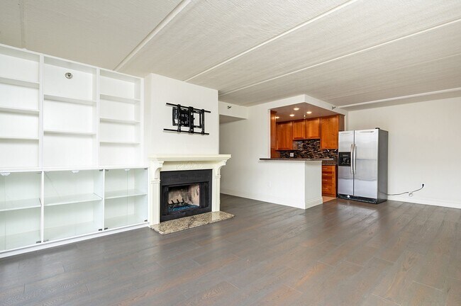 Foto del edificio - Stellar Symphony Terrace Condo!