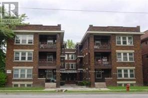 Primary Photo - 983-983 Main St E