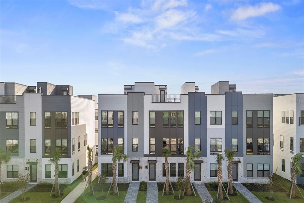 Foto principal - 2311 Brix St