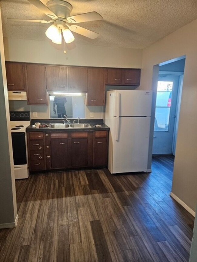 Foto del edificio - 510/503 Liberty St. - NAAAM