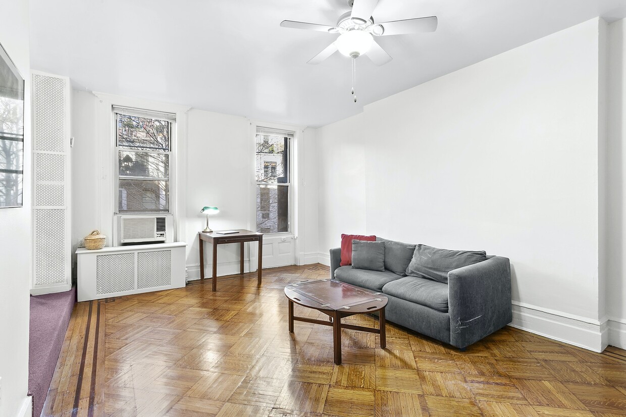 Large Alcove Studio with LargeTerrace! - Townhome Rentals in New York ...