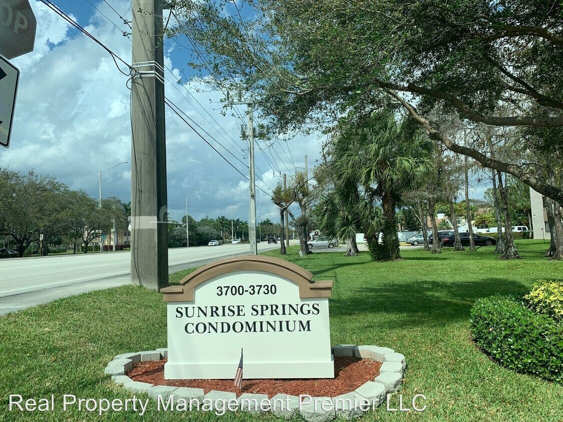 Primary Photo - 3700 N Pine Island Rd