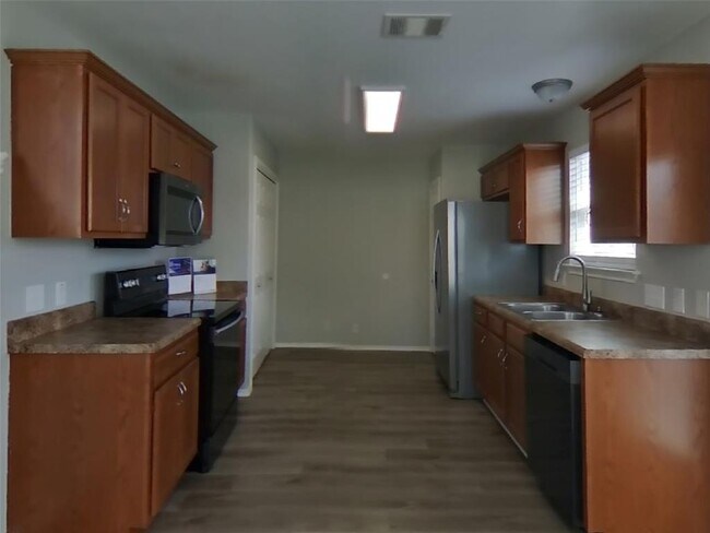 Foto del edificio - 18521 Mammoth Cave Blvd