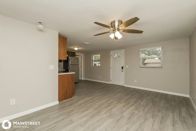 Building Photo - 3201 E DIANA ST, TAMPA, FL 33610