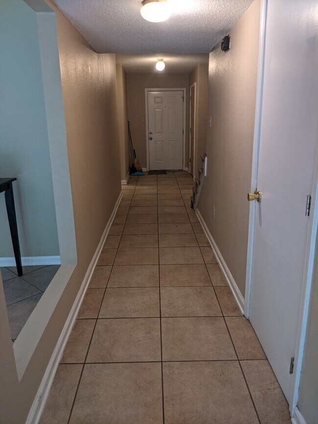 Foto del edificio - 2514 Caswell Ln