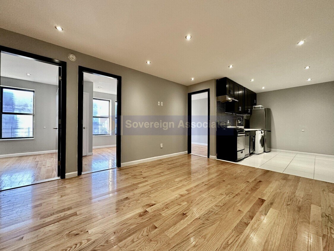 Foto principal - 350 Manhattan Avenue