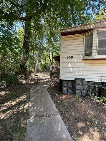 Foto del edificio - 109 E Prospect St