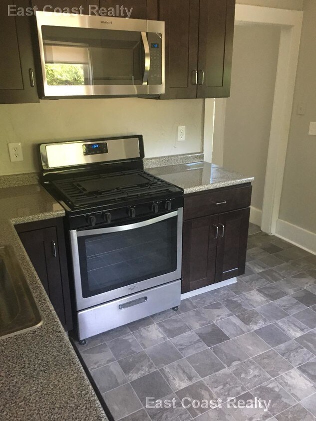 272 Wood Ave, Boston, MA 02126 House Rental in Boston, MA