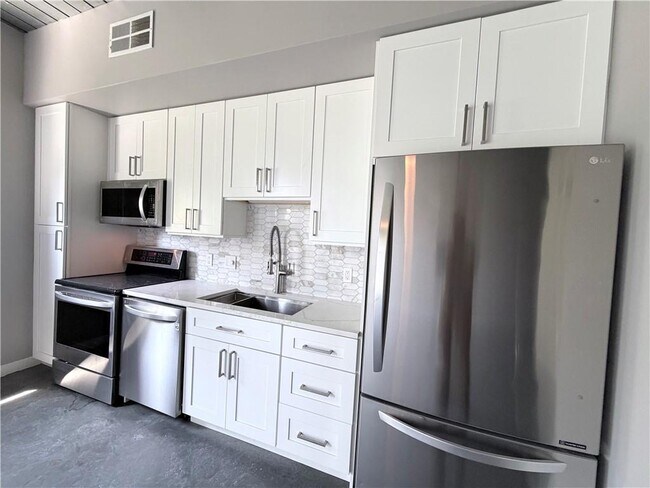 Foto del edificio - 620 Glen Iris Dr NE