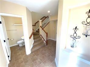 Building Photo - 606 Fairgate Drive
