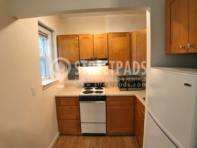 Foto del edificio - 2018 Commonwealth Avenue