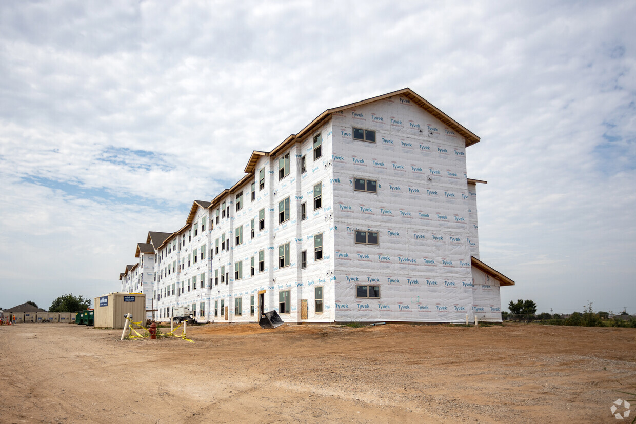 Building Photo - Southern Commons