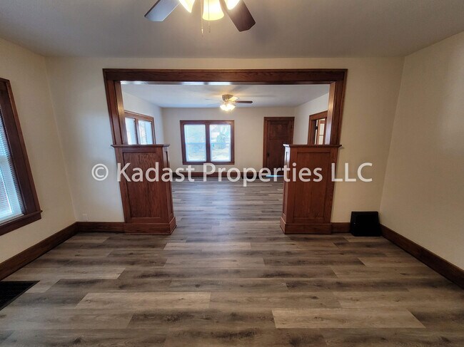 Comedor/Sala de estar - 1271 Prairie Ave