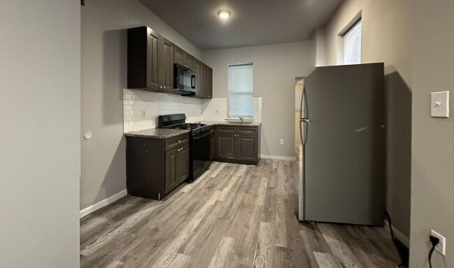 Foto del edificio - 5820 Belmar St
