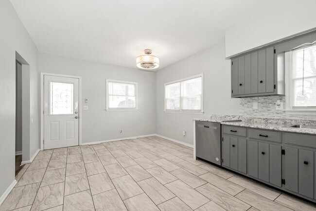 Building Photo - 8340 W Lincoln Hwy