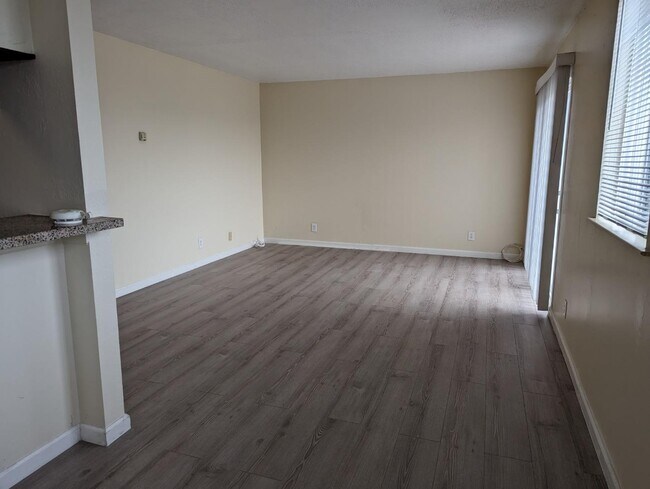Foto del edificio - 220 N Parkview Ave
