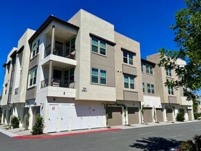 Building Photo - 1000 Lasso Way