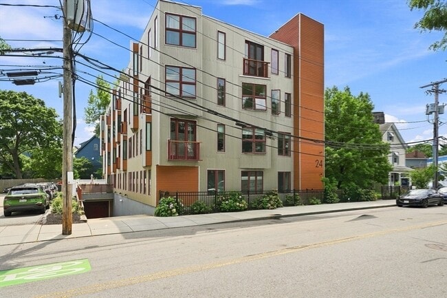 Building Photo - 24 Bay State Rd