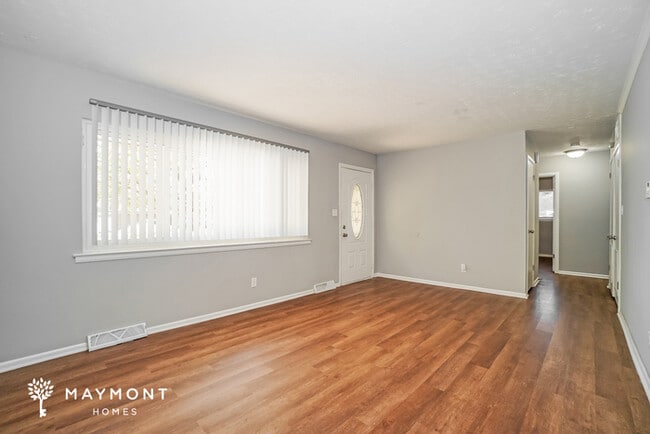 Foto del edificio - 1408 Lillian Ln