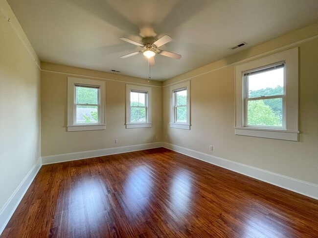 Building Photo - 56 Starnes Ave