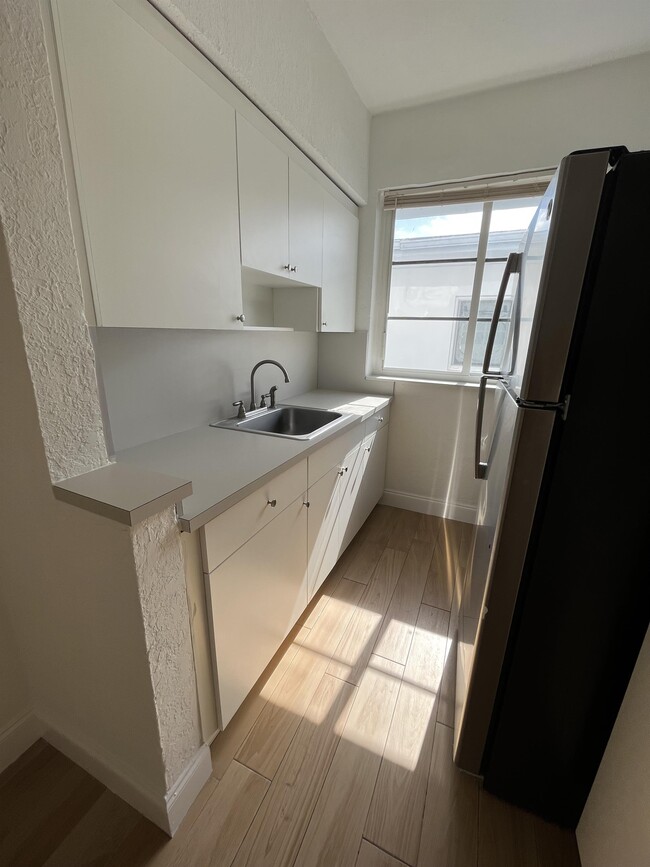 Photo - 1120 Pennsylvania Ave Townhome