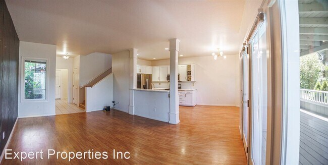 Building Photo - 2 br, 2.5 bath House - 3585 South Villiage Dr