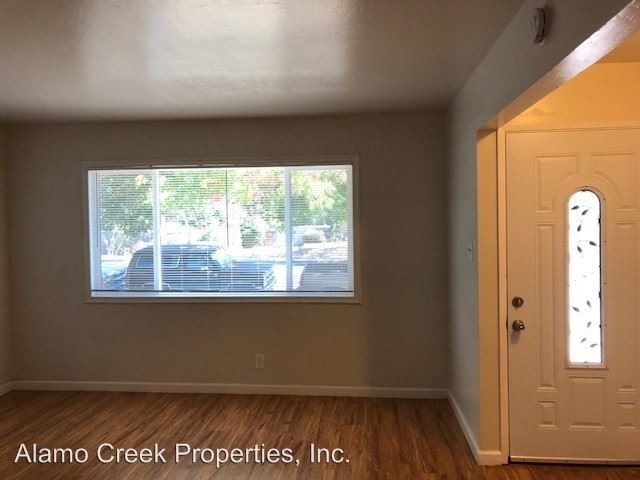 Foto del edificio - 4 br, 2 bath House - 3843 Jefferson St