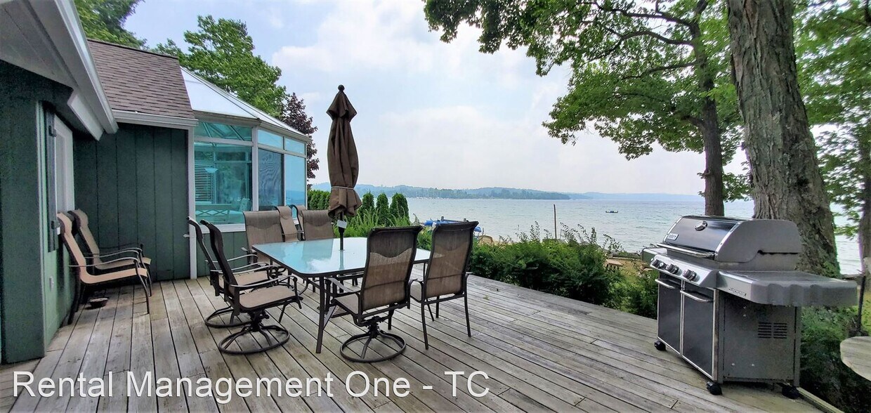Foto principal - 5 br, 3 bath House - 2558 Neahtawanta Road