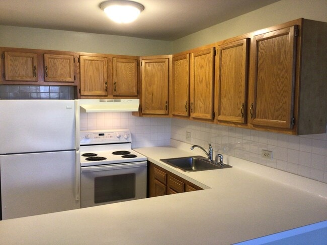 Foto del edificio - 5830 Oakwood Dr