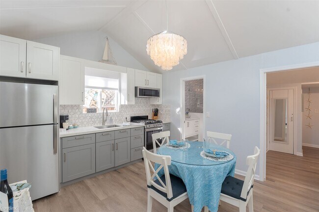 Building Photo - 1 br, 1 bath House - 3264 Sea Shell Guest ...