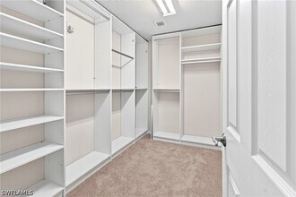 Building Photo - 9026 Astonia Way