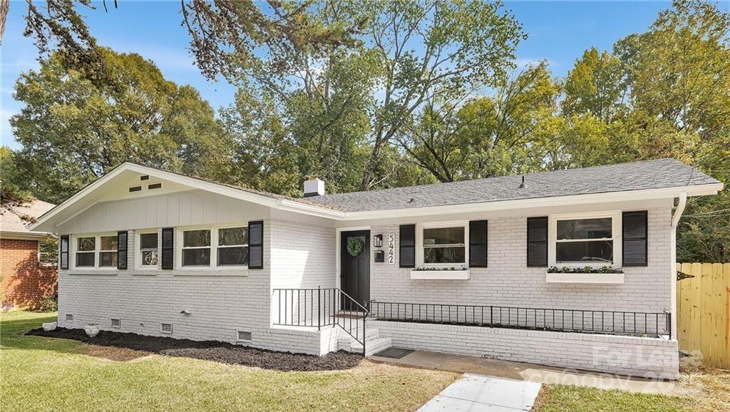 Primary Photo - 5442 Kinsale Ln