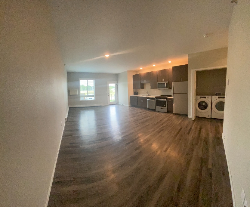 Foto principal - 914-15t 15th St N