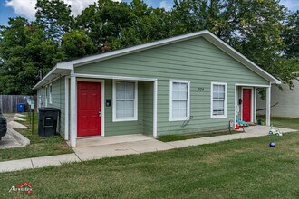 Building Photo - 304 Stoner Ave