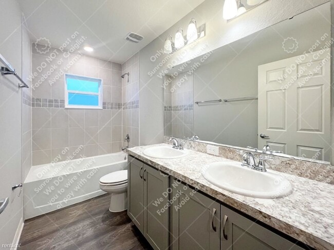 Building Photo - 3 br, 2 bath House - 1051 Corso Dr