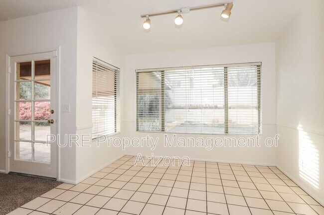 Building Photo - 4056 E Cholla Canyon Dr