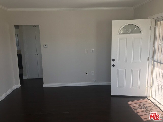 Primary Photo - 8248 Crenshaw Dr