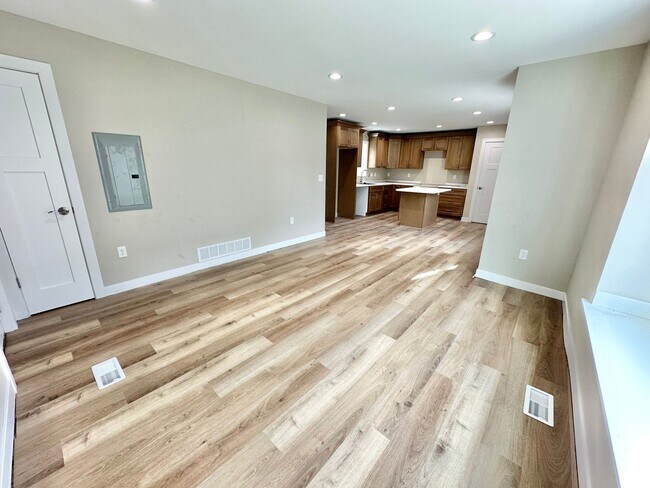 Building Photo - 1284/1284A N 68th Street