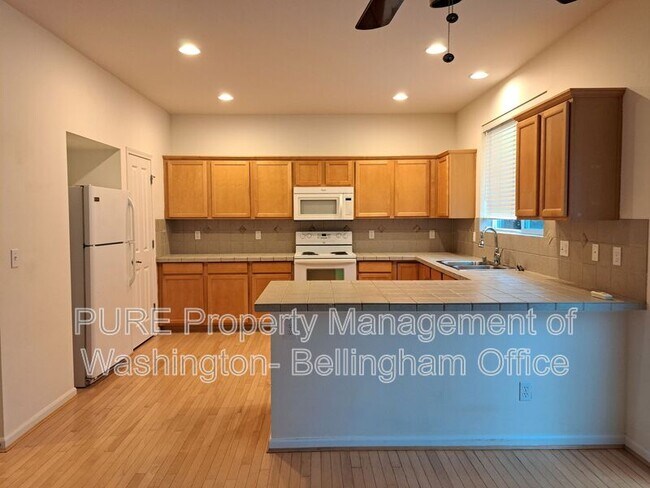 Foto del edificio - 2405 84th Ave NE