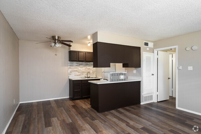 1BR, 1BA - 500SF - San Montego