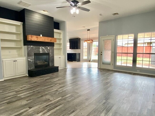 Photo - 4805 Stag Horn Drive House
