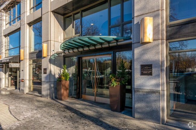 Entrance - The Grandview