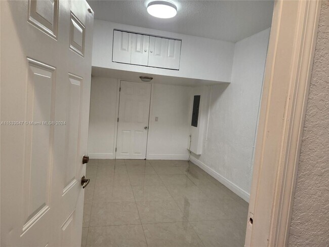 Building Photo - 14034 SW 272nd St