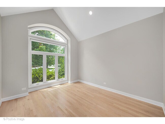 Building Photo - 1103 Compass Ct