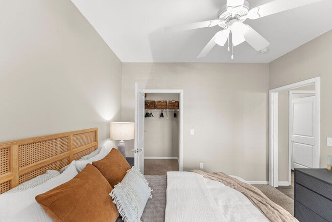 Building Photo - Riverstone Apartments